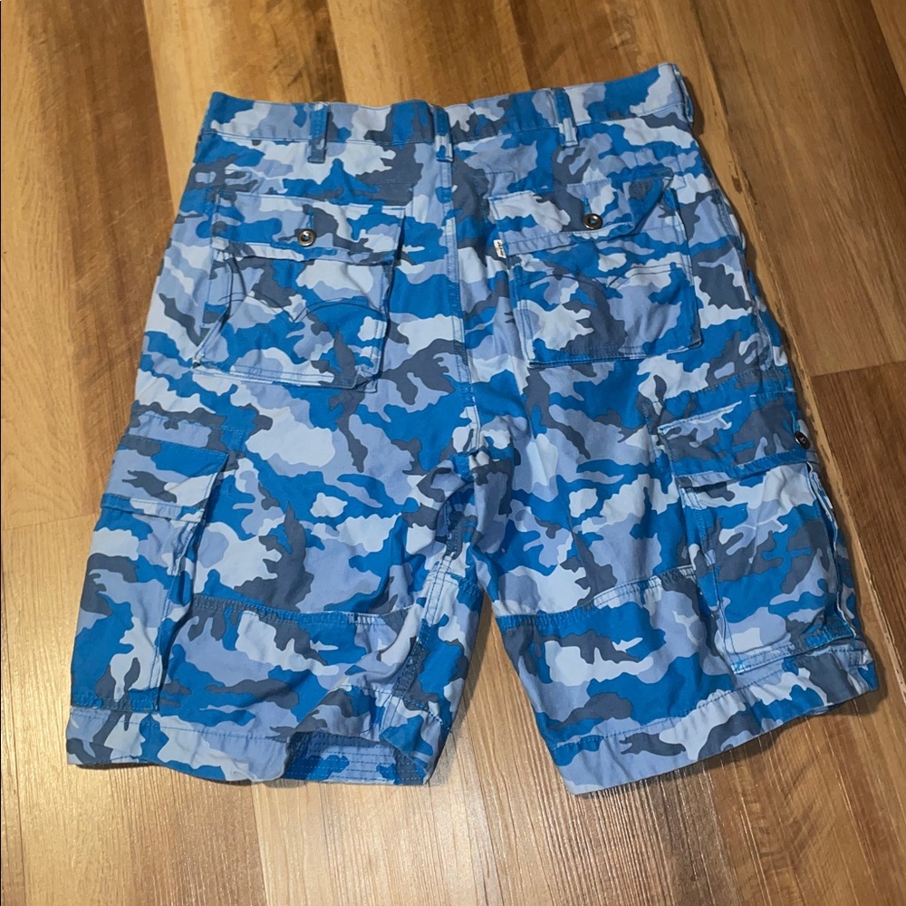 Men's Levi’s Blue Camo Cargo Shorts - Picture 6 of 12
